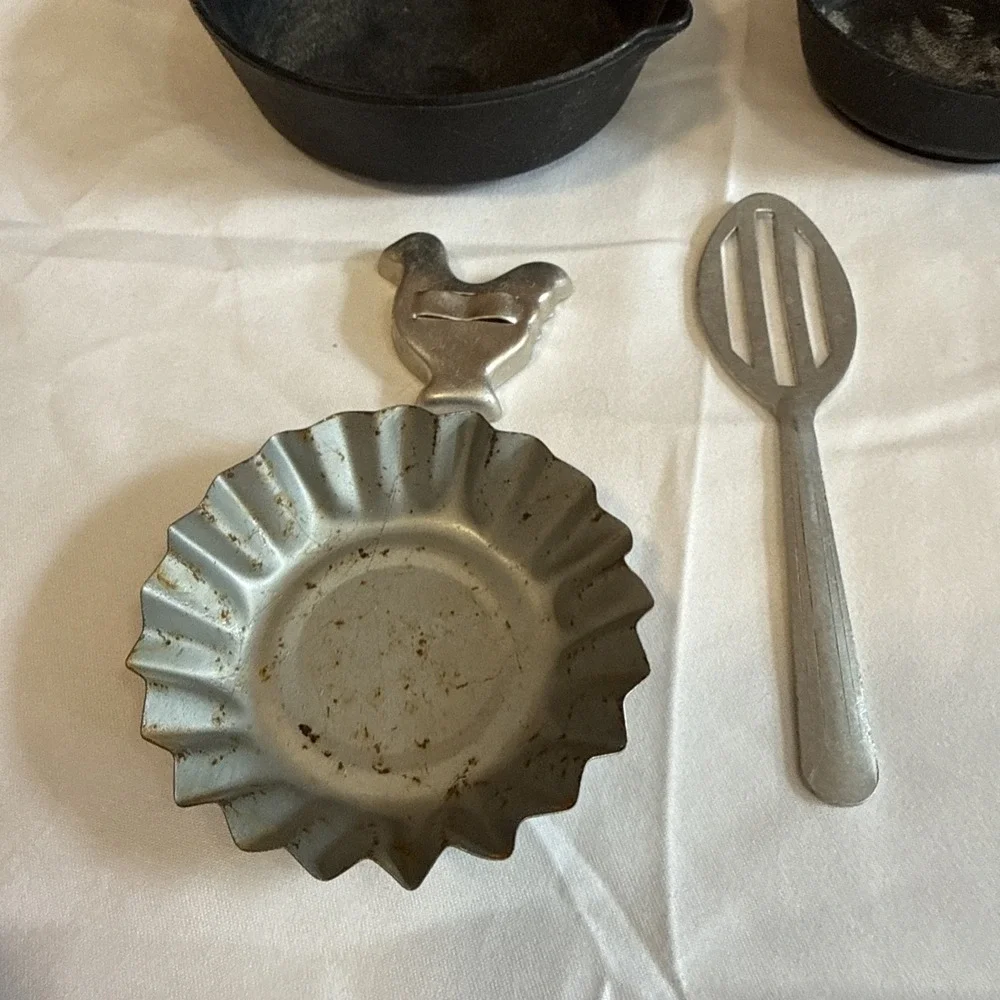 Chilton Toys Faux Cast Iron Pots & Pans - Griddle, Dutch‎ Oven, Corning Wear